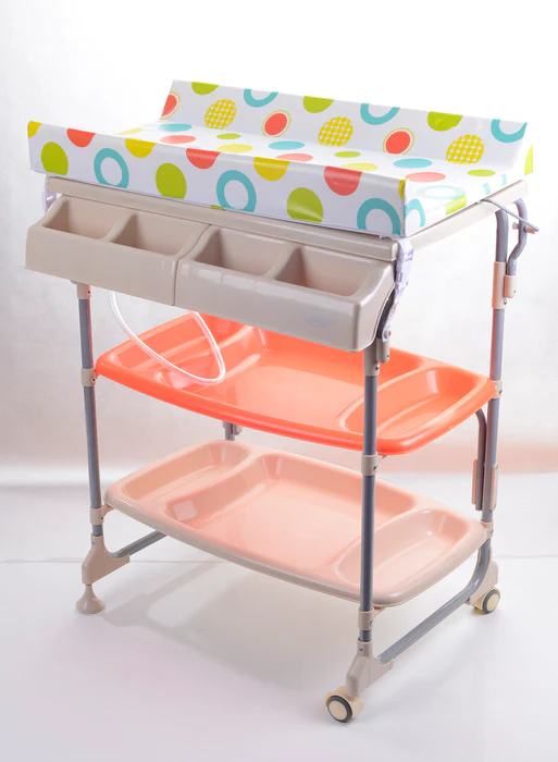 Born Bañera Con Muebles Animales