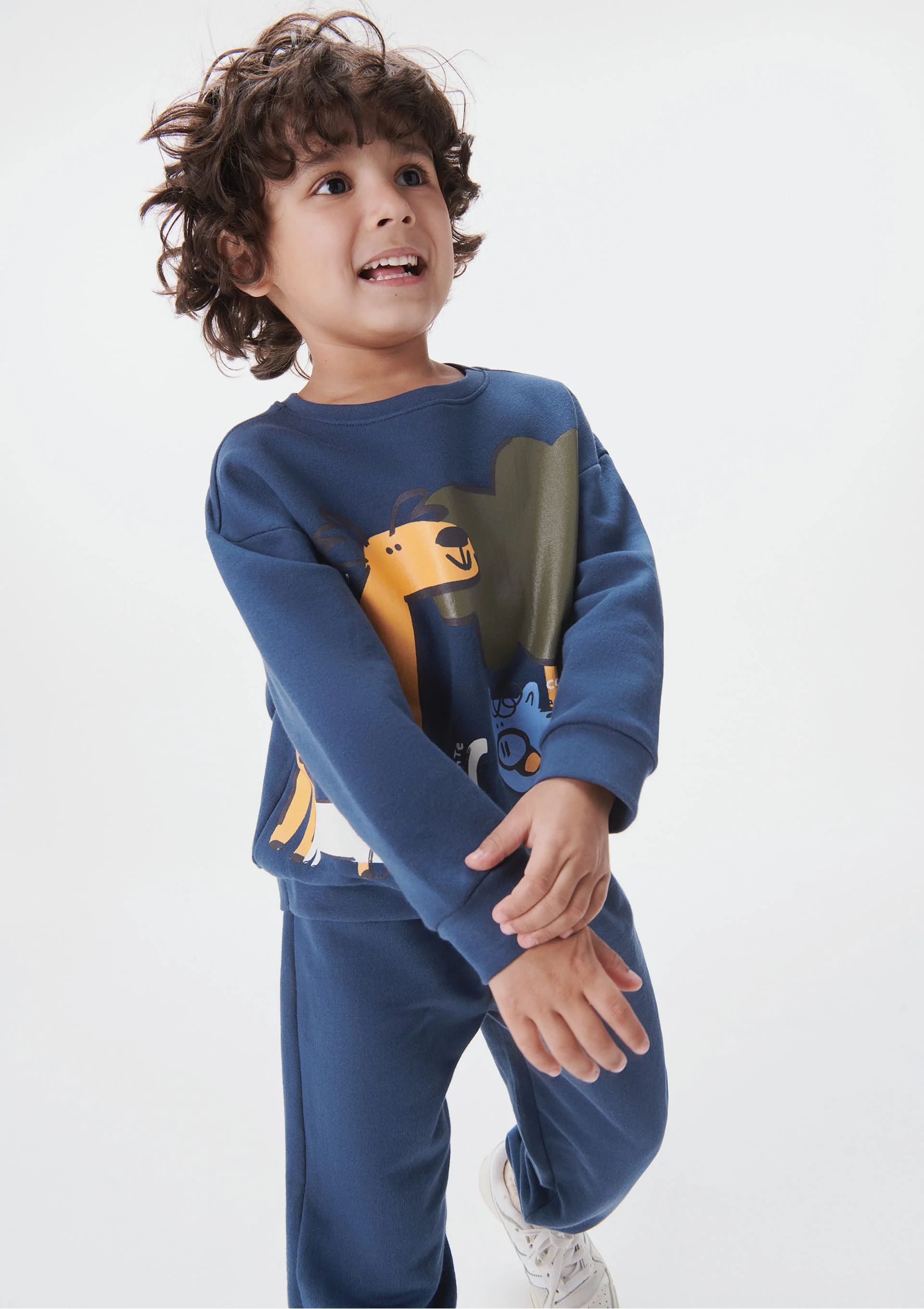 Conjunto de Buzo y pantalón para niño - Image 3