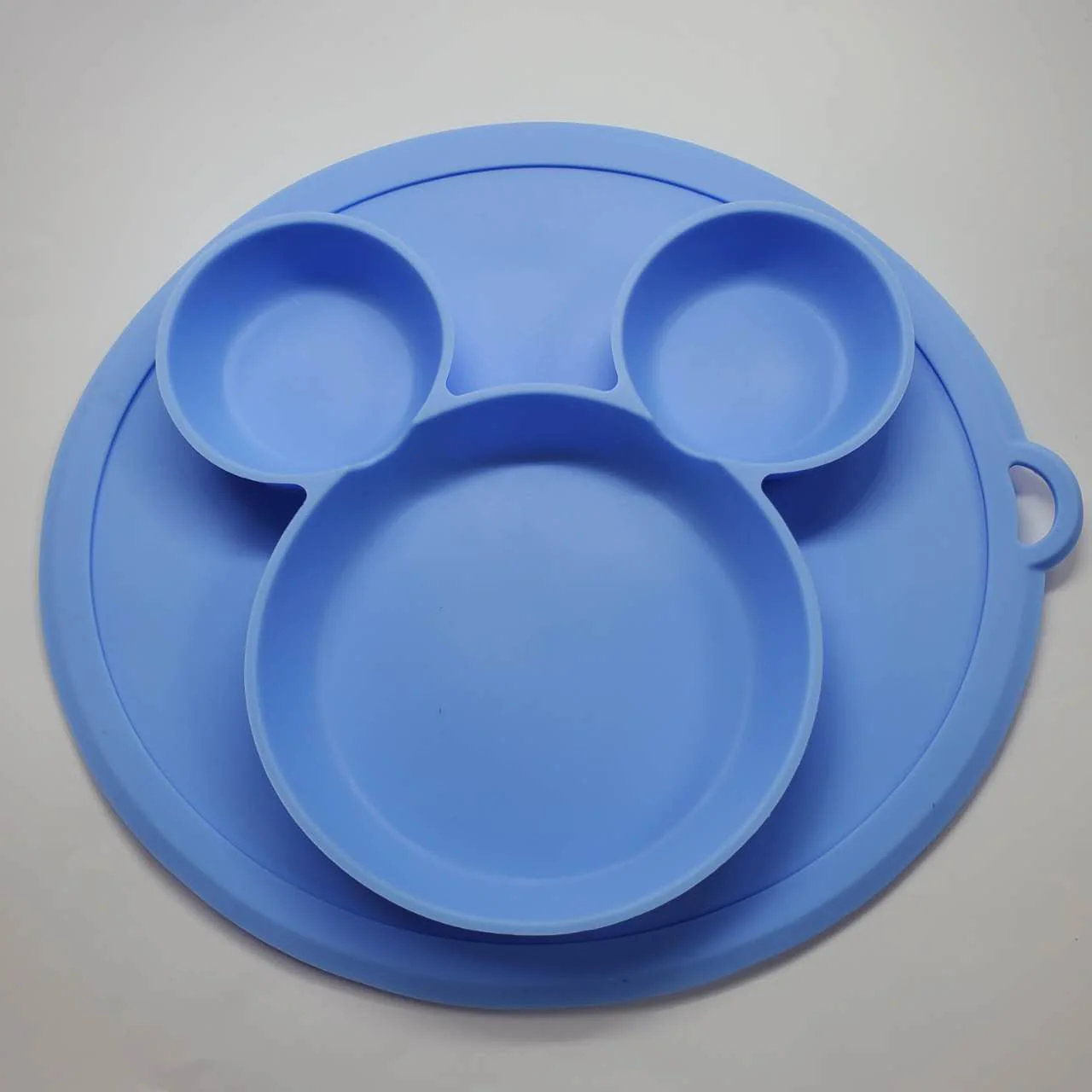 Plato 2 en 1 con divisiones de silicona